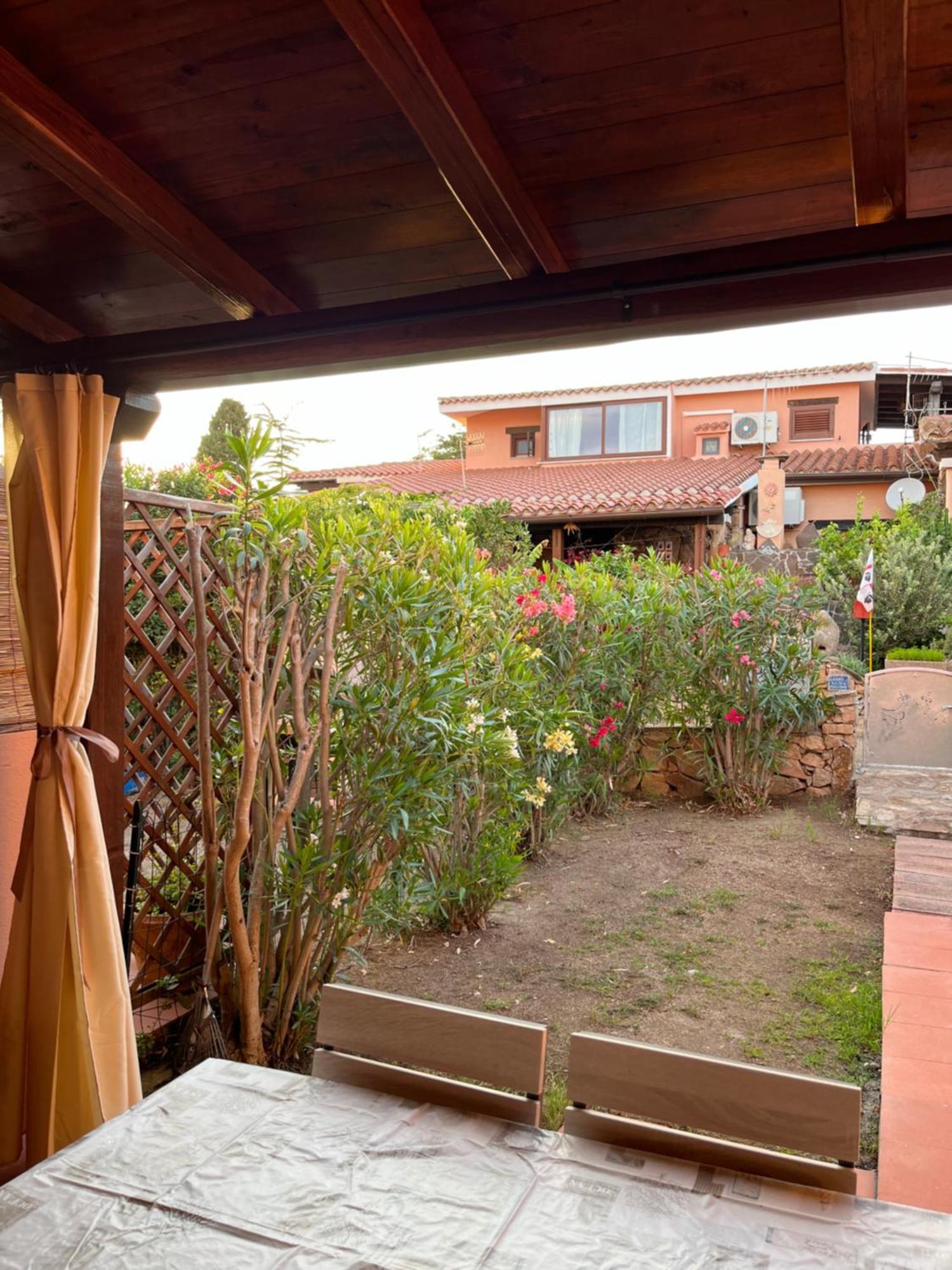 Casa Sviluppata Su Due Piani Con Doppia Veranda E Parcheggio Privato San Teodoro  Exteriér fotografie