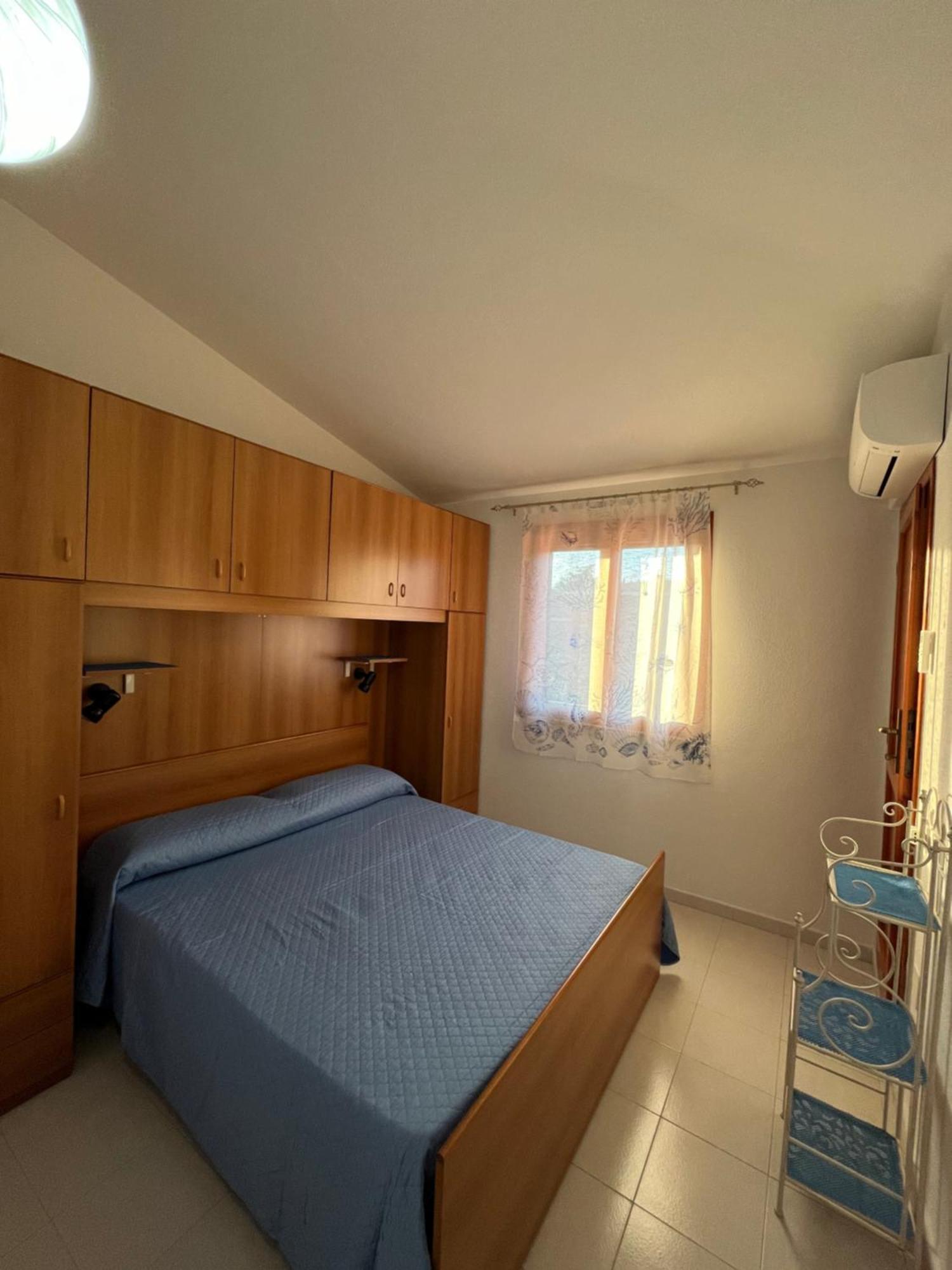 Casa Sviluppata Su Due Piani Con Doppia Veranda E Parcheggio Privato San Teodoro  Exteriér fotografie