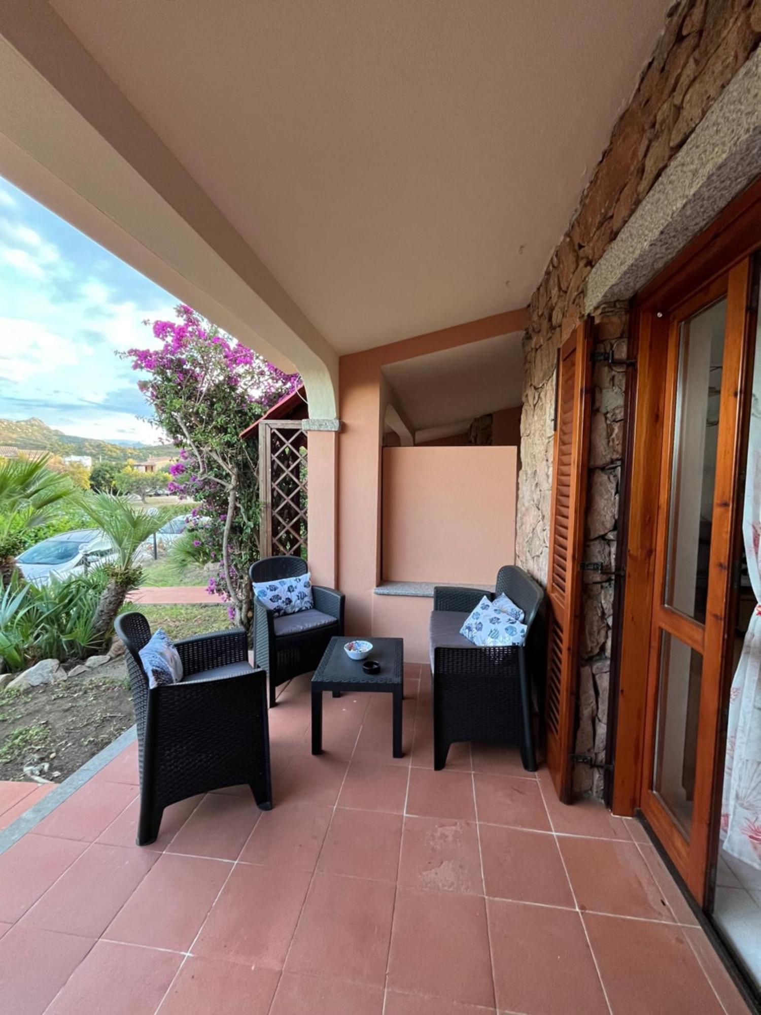 Casa Sviluppata Su Due Piani Con Doppia Veranda E Parcheggio Privato San Teodoro  Exteriér fotografie