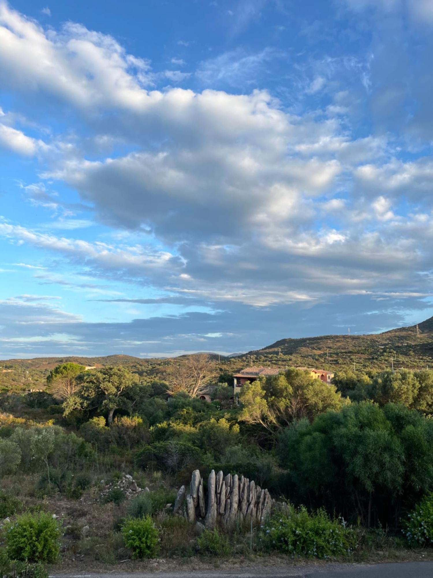 Casa Sviluppata Su Due Piani Con Doppia Veranda E Parcheggio Privato San Teodoro  Exteriér fotografie