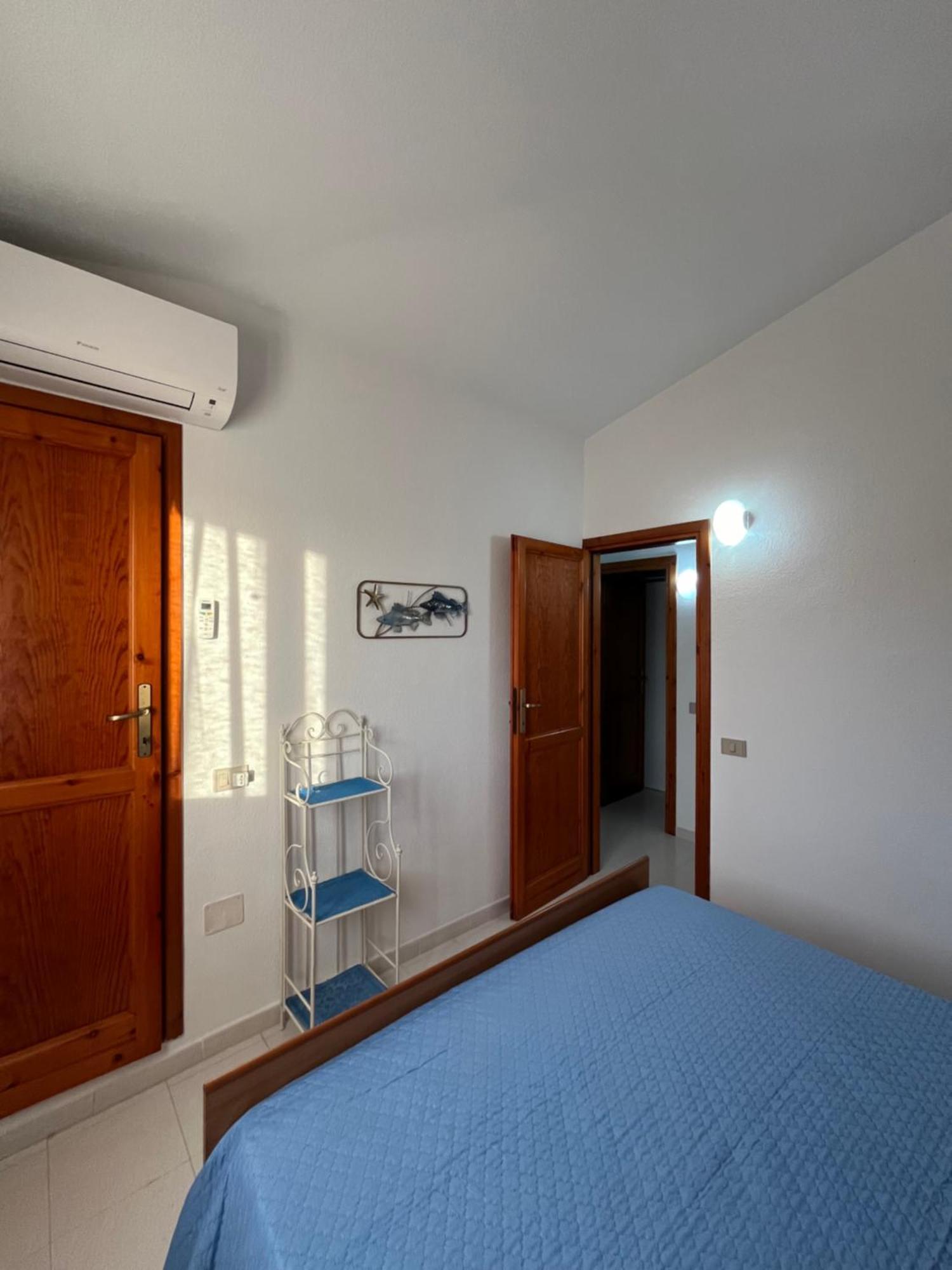 Casa Sviluppata Su Due Piani Con Doppia Veranda E Parcheggio Privato San Teodoro  Exteriér fotografie