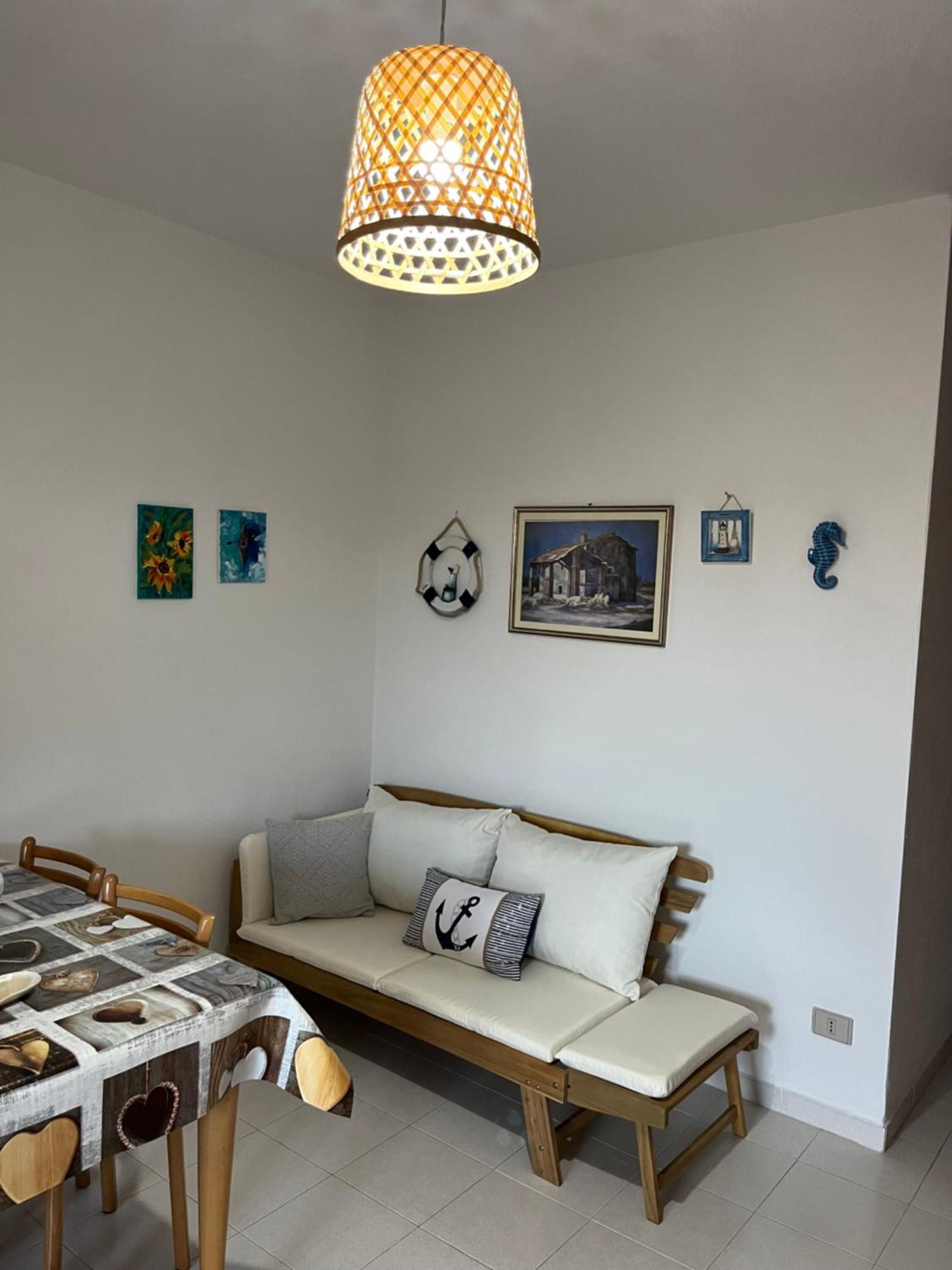 Casa Sviluppata Su Due Piani Con Doppia Veranda E Parcheggio Privato San Teodoro  Exteriér fotografie