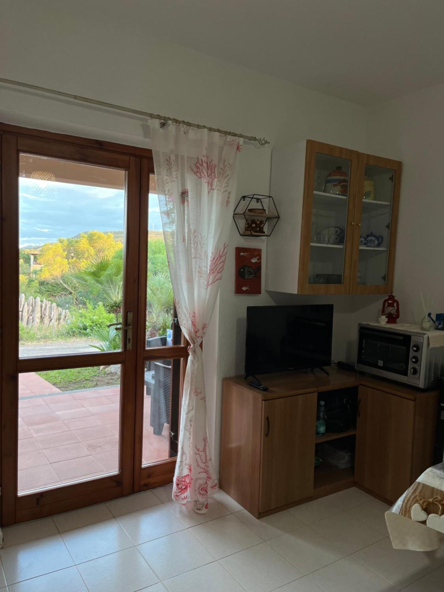 Casa Sviluppata Su Due Piani Con Doppia Veranda E Parcheggio Privato San Teodoro  Exteriér fotografie